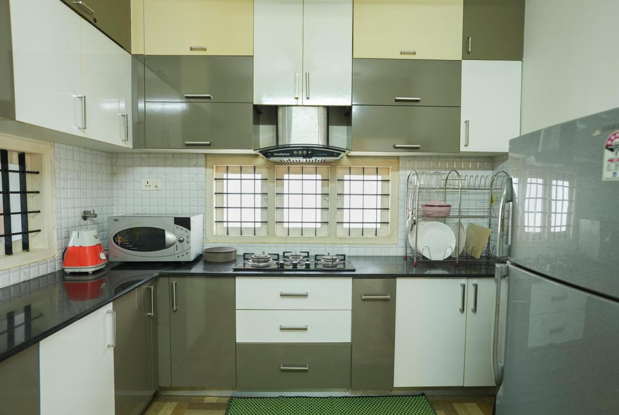Swapna Home Suites Nedumbassery Bagian luar foto