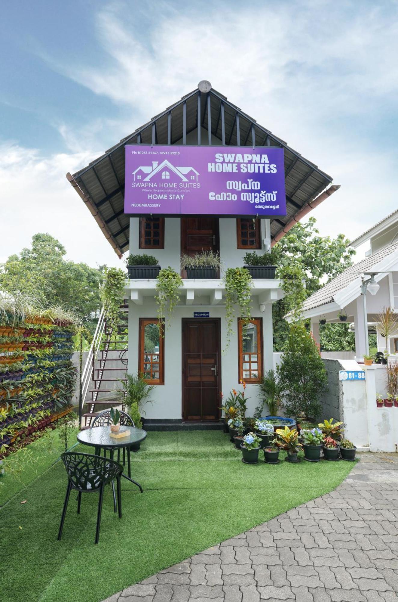 Swapna Home Suites Nedumbassery Bagian luar foto