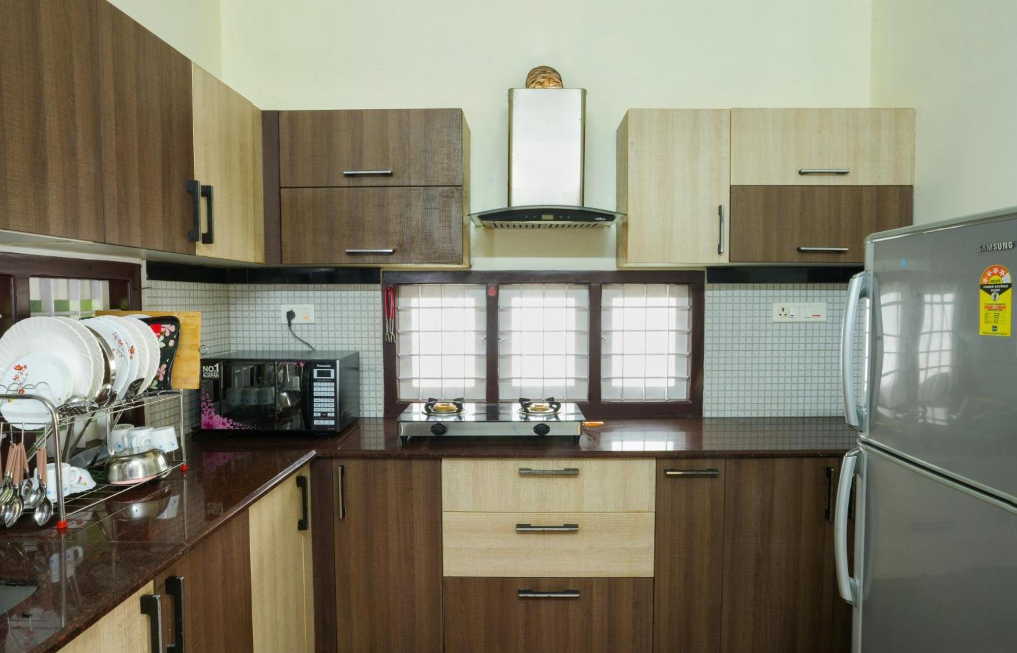 Swapna Home Suites Nedumbassery Bagian luar foto