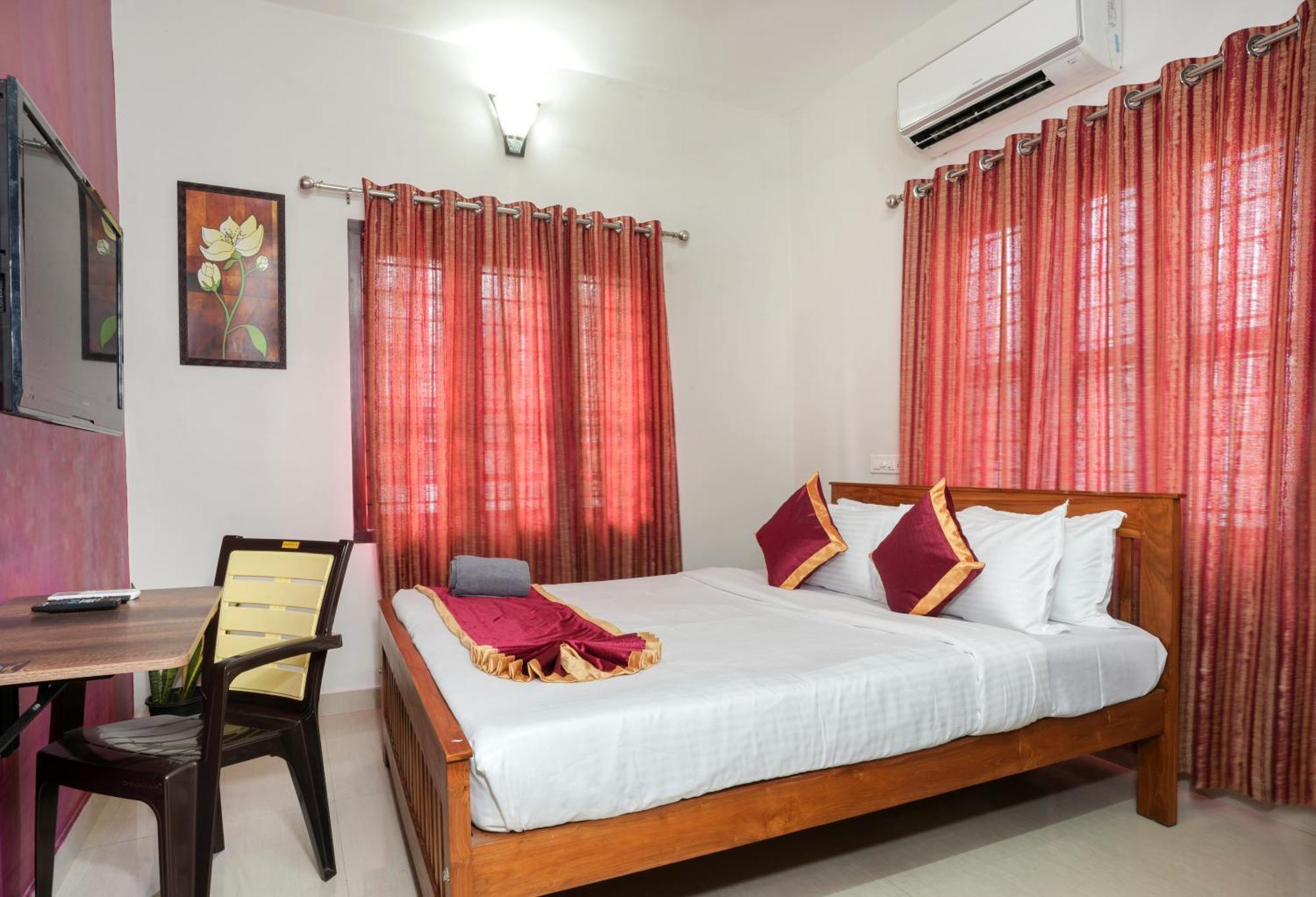 Swapna Home Suites Nedumbassery Bagian luar foto